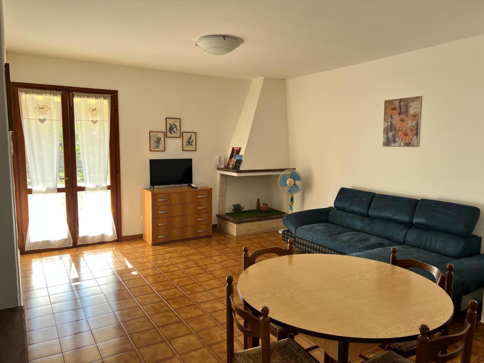 Private Apartment With Garden Cannigione Exterior photo