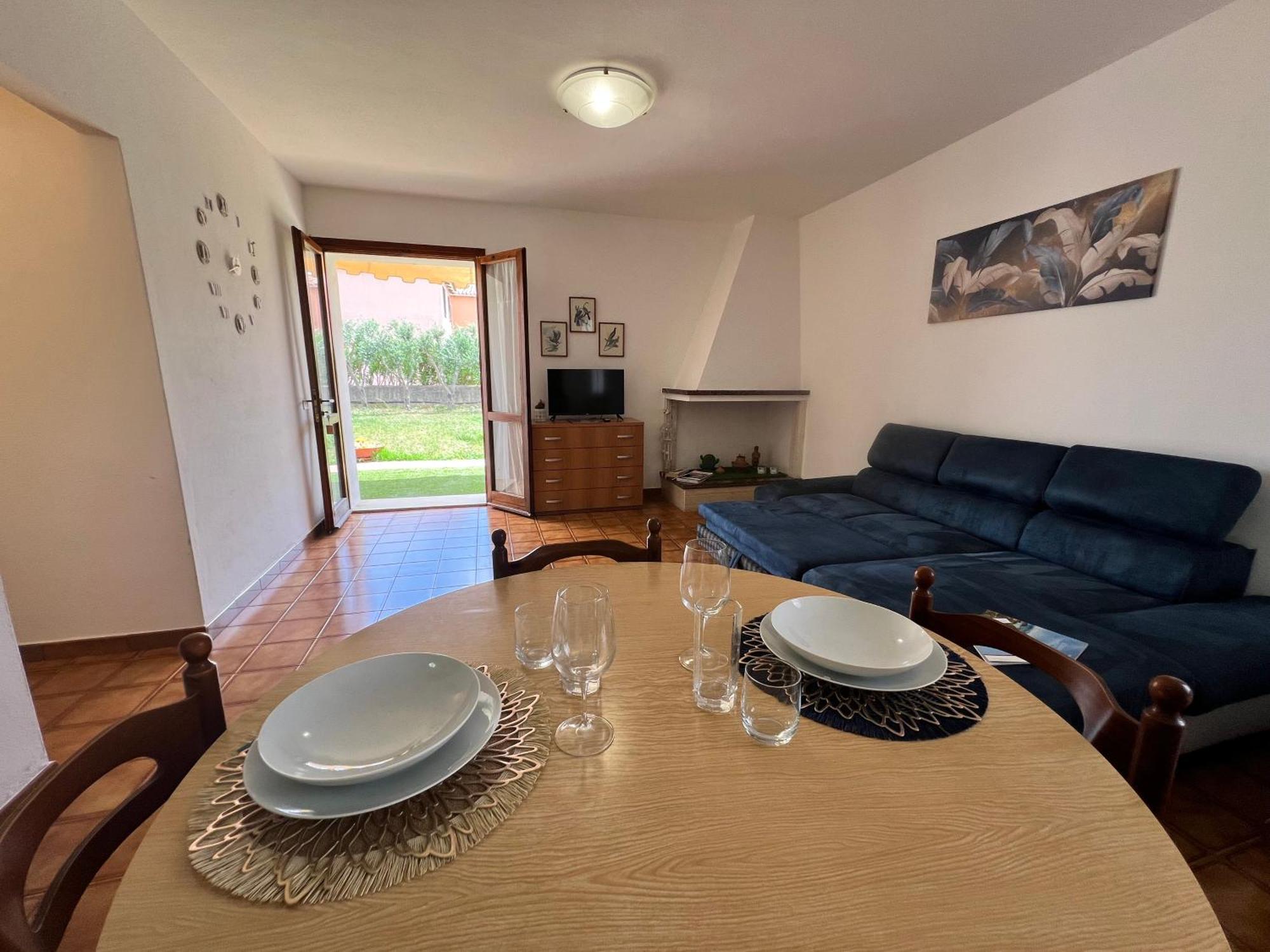 Private Apartment With Garden Cannigione Exterior photo
